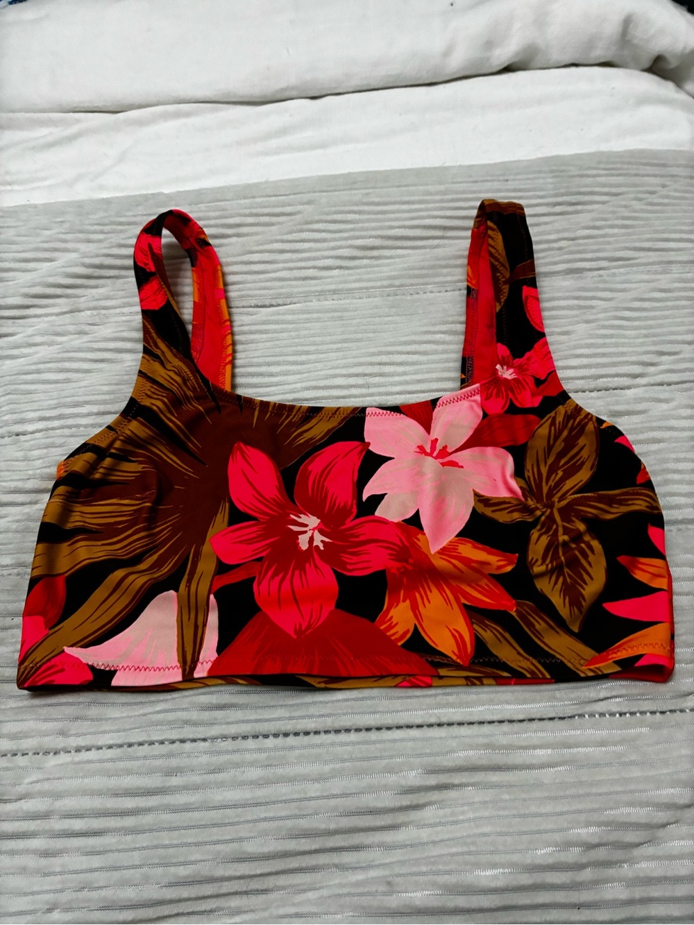 aerie Tropical Floral Bikini Top in Red, Pink & Brown